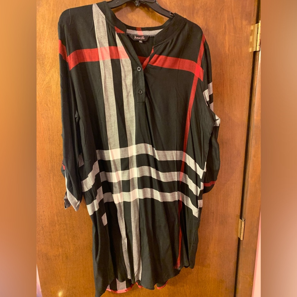 Black Plaid Button-Front Tunic with Red & White Stripes